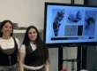 studentesse che presentano il loro progetto di collezione activewear durante l'esane